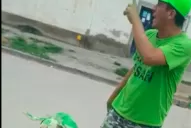 Indignante: punteros con remeras de una legisladora pintaron a un perro