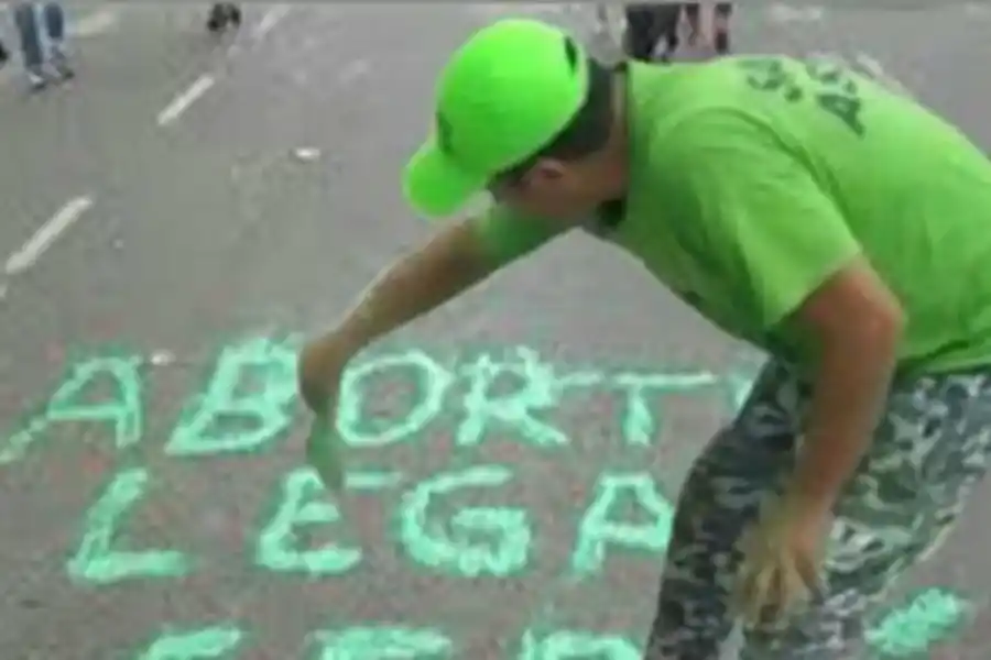 La ola verde de los Assán quedó inmortalizada en divertidos memes