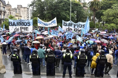 Una protesta genera un caos vehicular en el centro tucumano