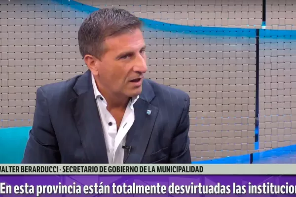 Según Berarducci, el gobernador ofició de agente de turismo de Tinelli