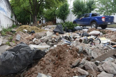 “En el verano cerramos puertas y ventanas para poder respirar”