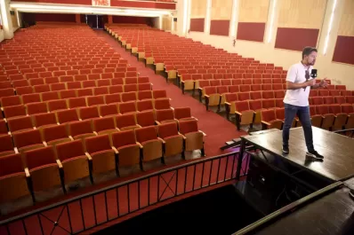 Taparán el foso, pero con el fin de ampliar el escenario del Mercedes Sosa