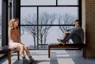 A dos metros de ti, una pareja de jovenes con fibrosis quistica