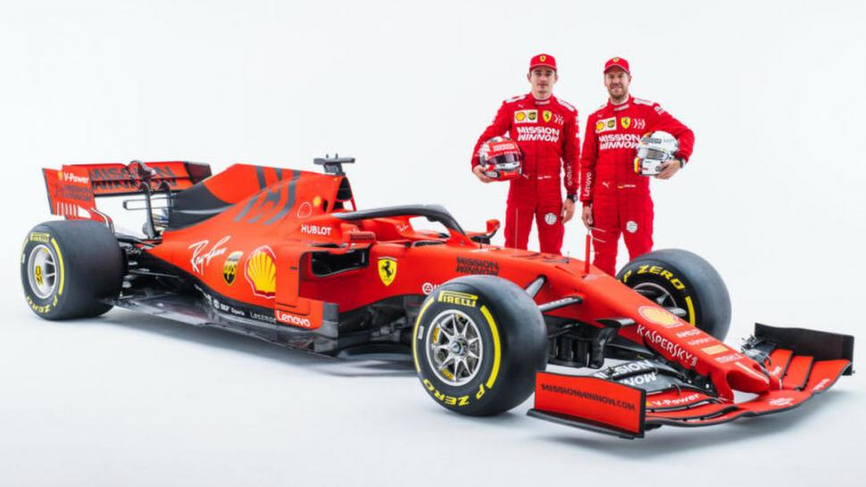 SCUDERIA FERRARI MISSION WINNOW. En el equipo en actividad más ganador (16 títulos y 763 podios) seguirá el alemán Sebastian Vettel y llegará, proveniente de Sauber, el monegasco Charles Leclerc de 21 años.  motorsport.com