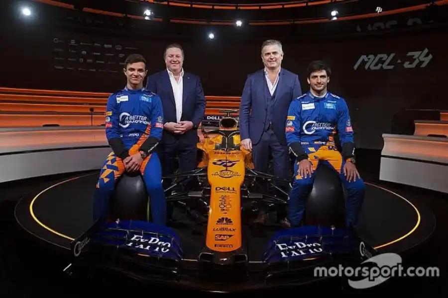 MCLAREN F1 TEAM. El español Carlos Sainz (h) llega para reemplazar, nada más y nada menos que a su compatriota bicampeón, Fernando Alonso, que se retiró de la F-1. Su compañero será un debutante: el británico Lando Norris, de 19 años.  
