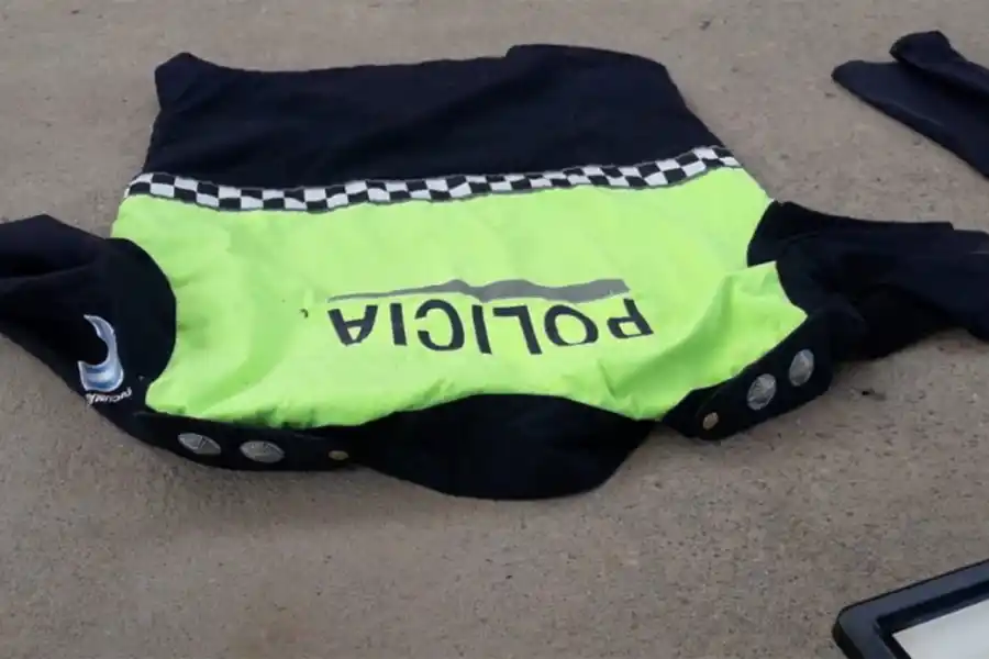 Detienen a dos policías acusados de robar en la sucursal de EDET de La Madrid