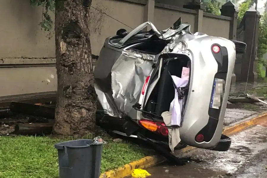 CHOQUE Y VUELCO. Ocurrió en Aconquija al 900.