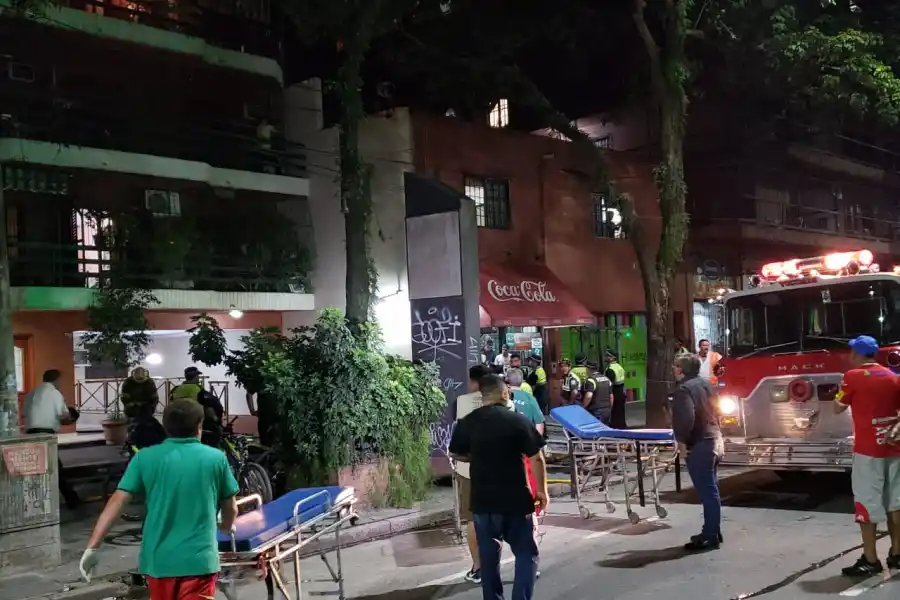 El tránsito en la zona se encuentra cortado. LA GACETA/FOTO DE CAMILA CARCELLER