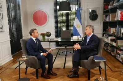 Macri le agradeció a su padre, pero lo ligó a la corrupción “K”