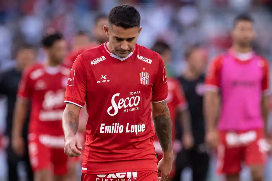 Bieler tuvo todo para ser ídolo, pero algunos hinchas le hicieron la cruz 