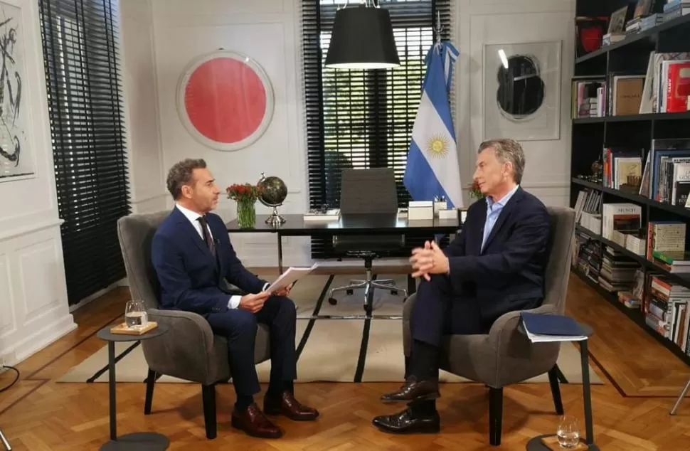 EN TV. El Presidente recordó a su padre, Franco Macri, en diálogo con Majul. twitter @LaCornisaok