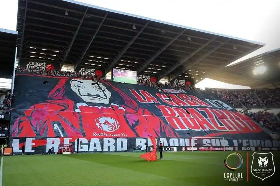 La pasión del hincha tiene un aliada: la bandera de su corazón