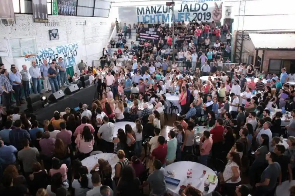  twitter @JuanManzurOK     