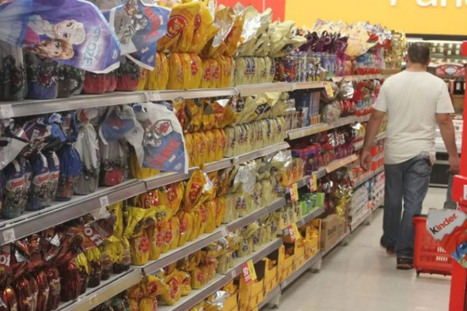 Pascuas con inflación: los productos típicos cuestan casi el doble que el año pasado