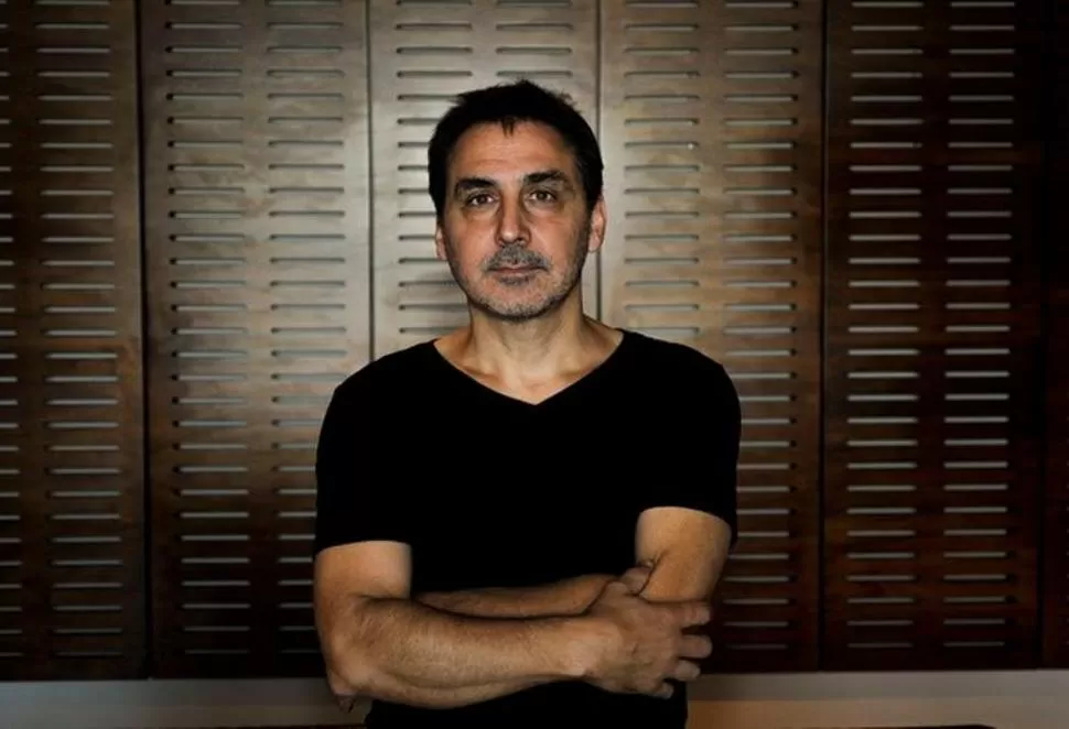 CRÍTICA A LAS INSTITUCIONES. García Wehbi, distante de las academias. 