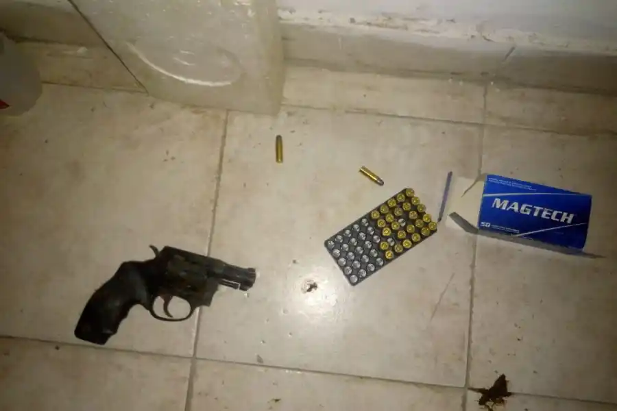 Un hombre de 89 años recibió a tiros a la Policía durante un allanamiento