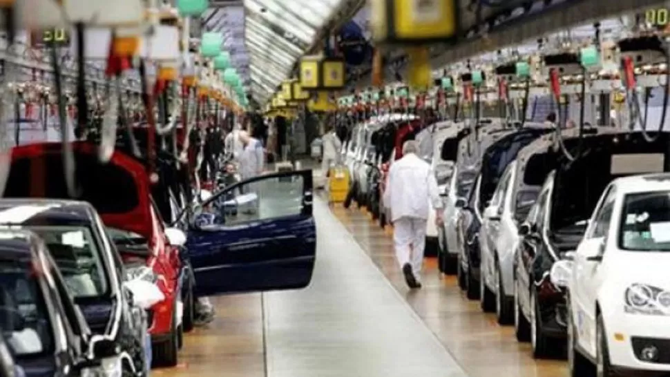 La fabricación de autos en la Argentina cayó un 41,1% en marzo