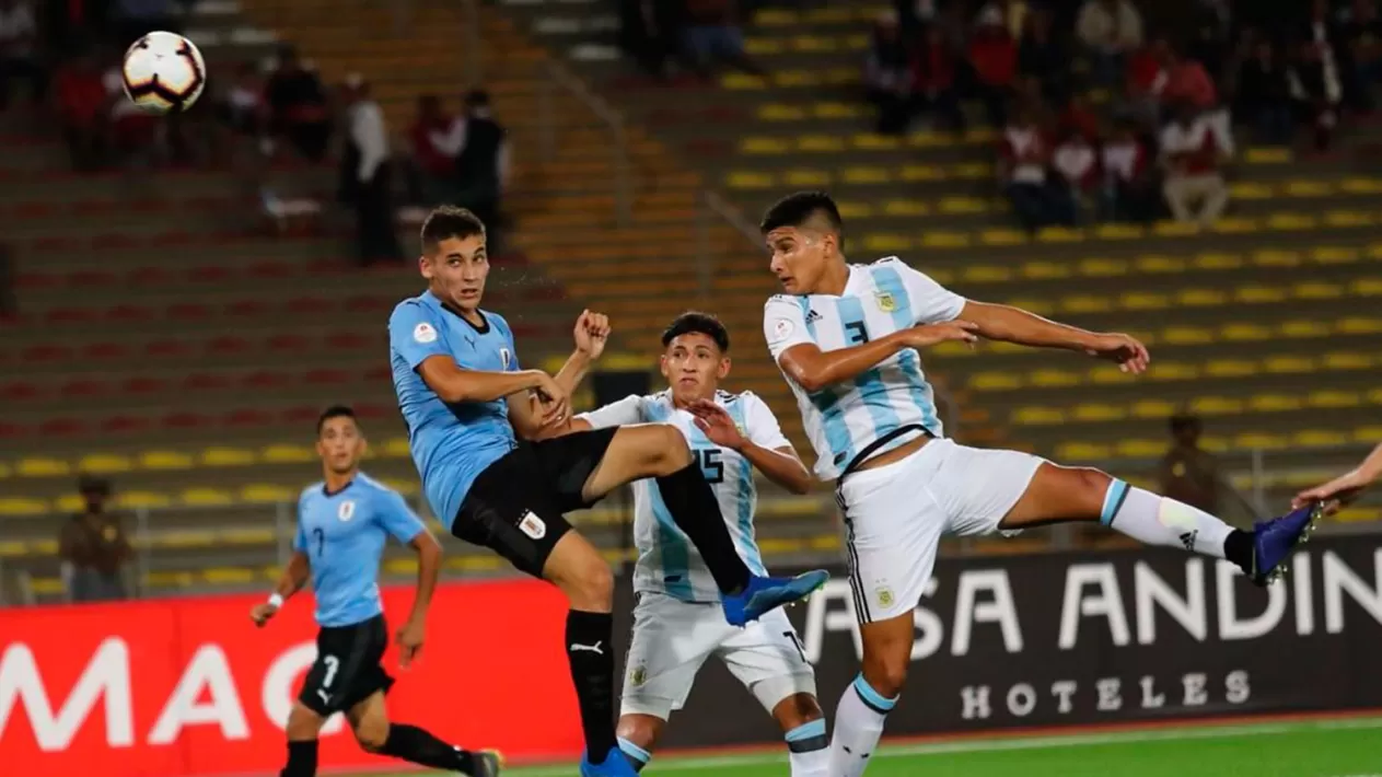 EN PERÚ. El sub 17 argentino enfrenta a Uruguay.