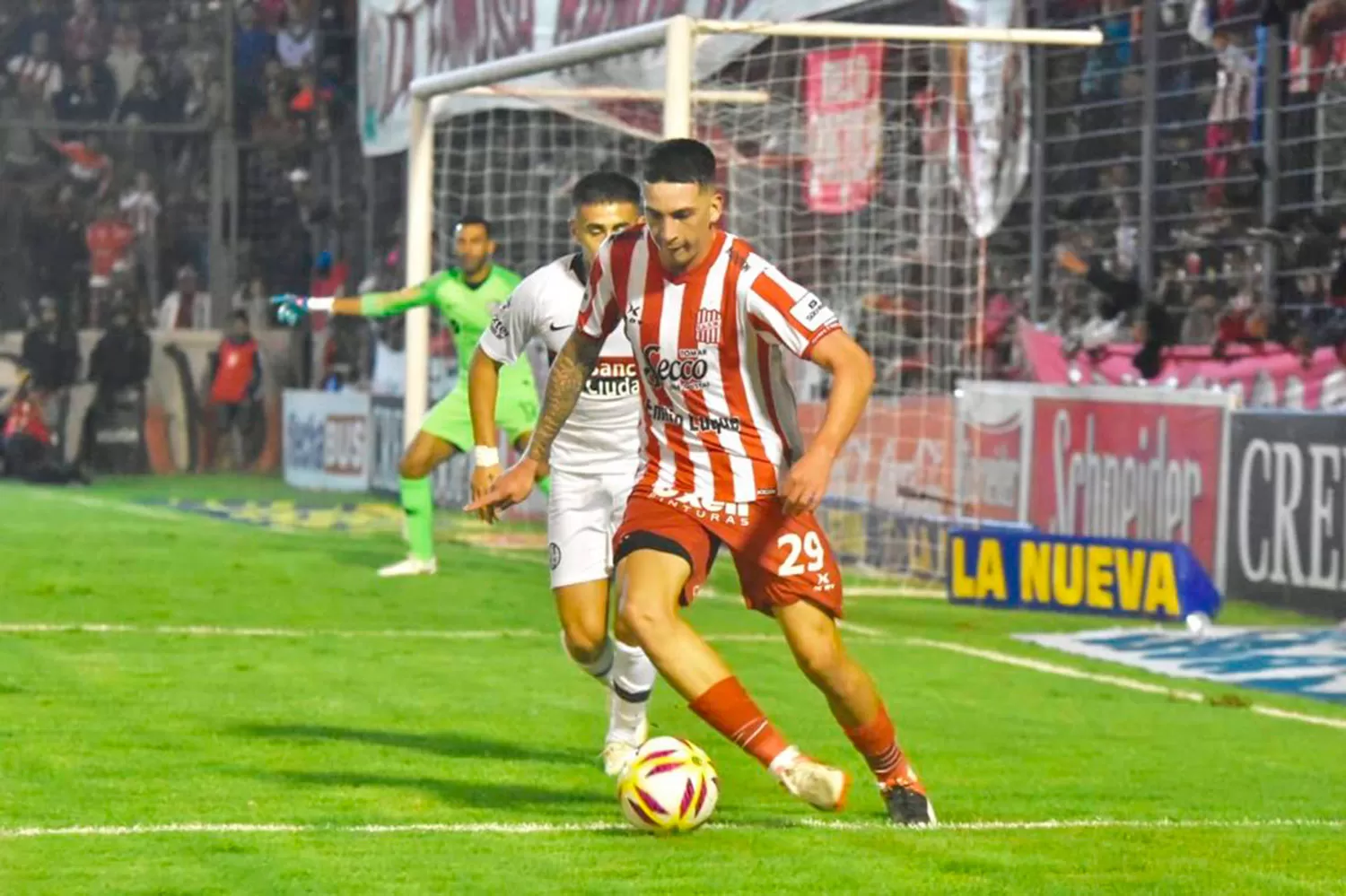 EN LA CIUDADELA. San Martín cerró la Superliga ante San Lorenzo.