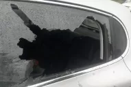 Otra vez los rompevidrios: una mujer fue víctima en la avenida Adolfo de la Vega