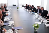 El presidente Menem encabezó una reunión de Gabinete, el error de Presidencia que se hizo viral