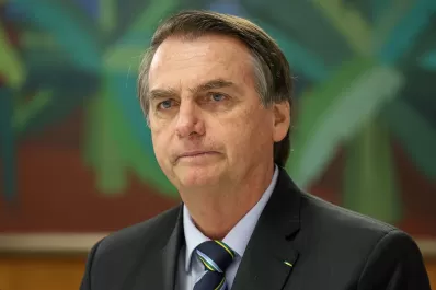 La popularidad de Bolsonaro se desplomó a su punto más bajo