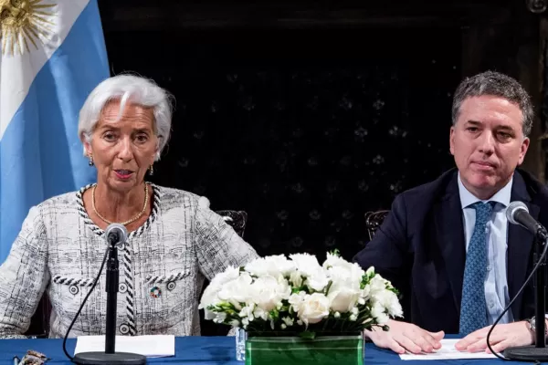 Dujovne y Sandleris estarán en la Asamblea Anual del FMI