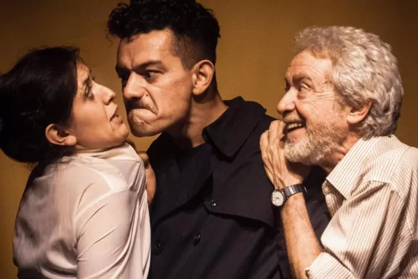 Se vienen las tres últimas funciones de El ojo que señala”