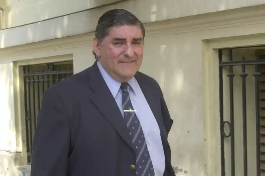 EDGARDO ROBERTO ROCHA.