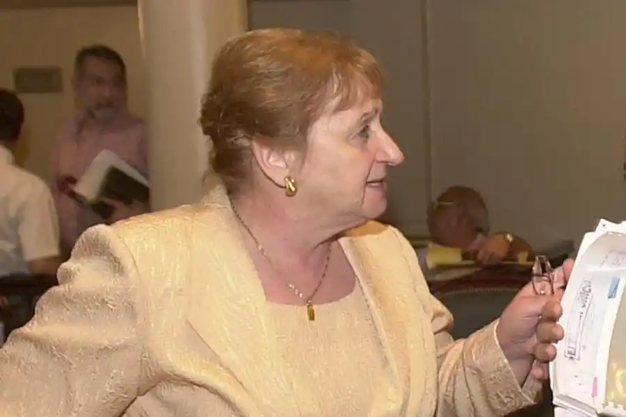 LEONOR LIA BARQUET DE DELGADINO.