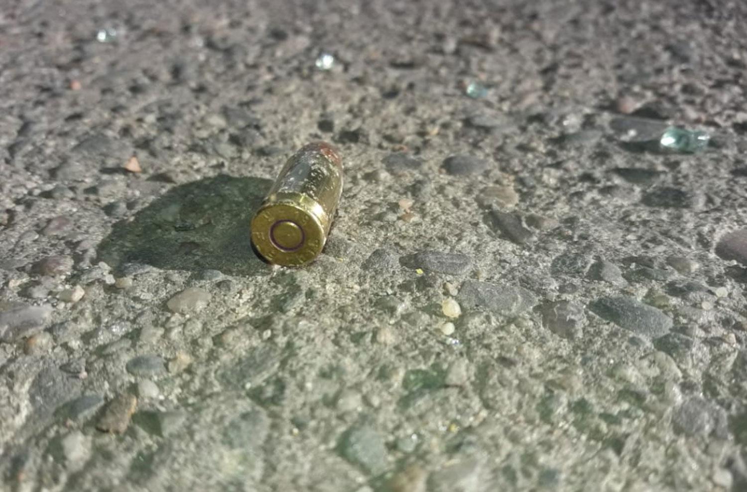 Una de las balas que encontró el taxista en Don Bosco y Camino del Perú.