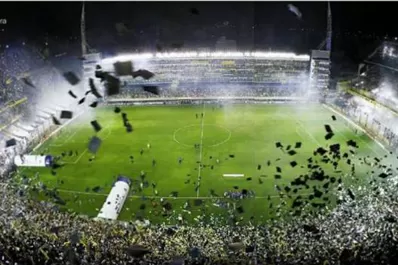 Detuvieron a un centenar de hinchas de Boca que se pelearon con pares de Vélez
