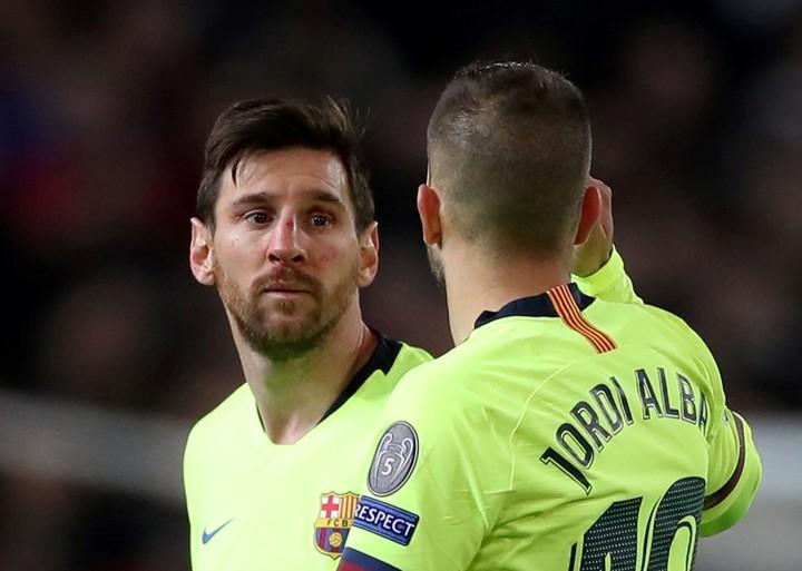 Tremendo manotazo a la cara del 10: así quedó Messi