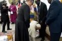 Video: el papa Francisco besó los pies de los líderes de Sudán del Sur