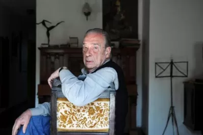 El Pato Gentilini, un orfebre solitario con humor norteño