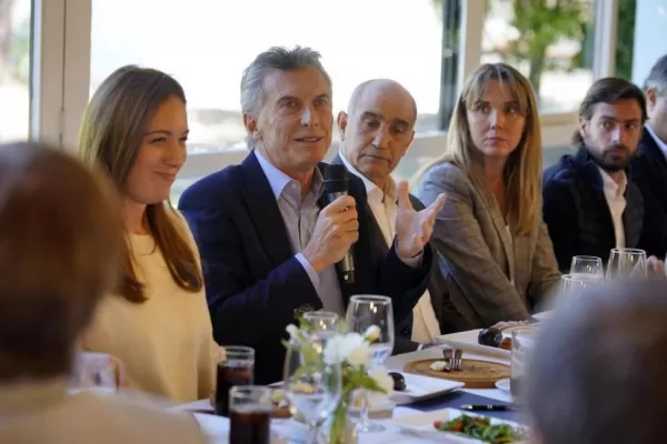Si no persiste el plan, el país “se cae del planeta”, dice Macri