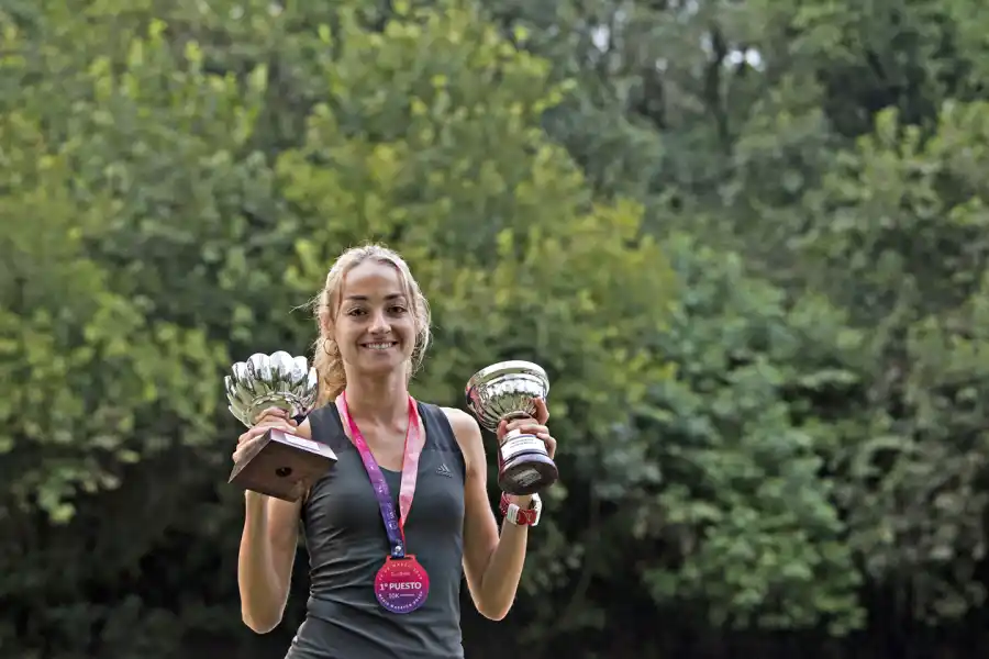 TRES. Los recuerdos de las tres carreras ganadas.