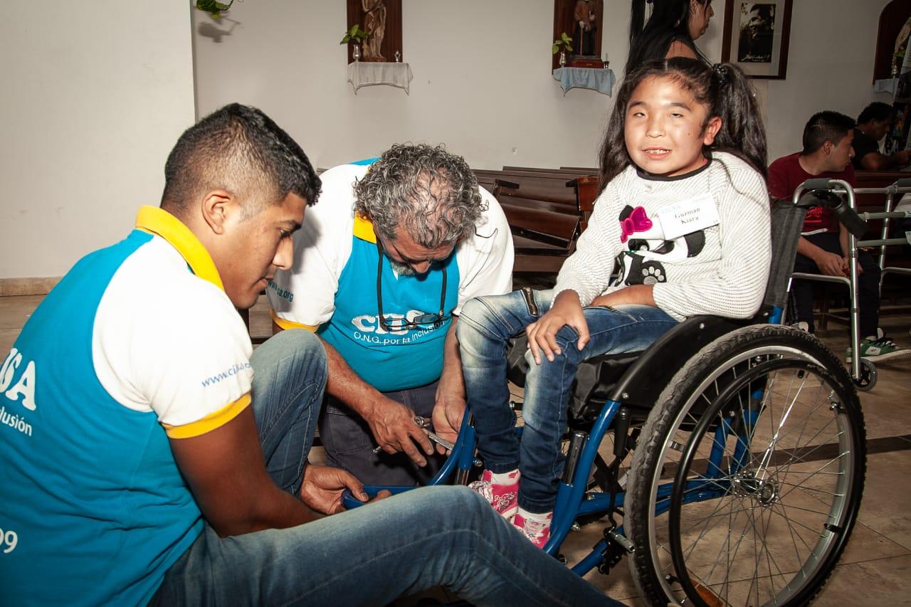 Entregarán sillas de ruedas gratuitas a 22 tucumanos