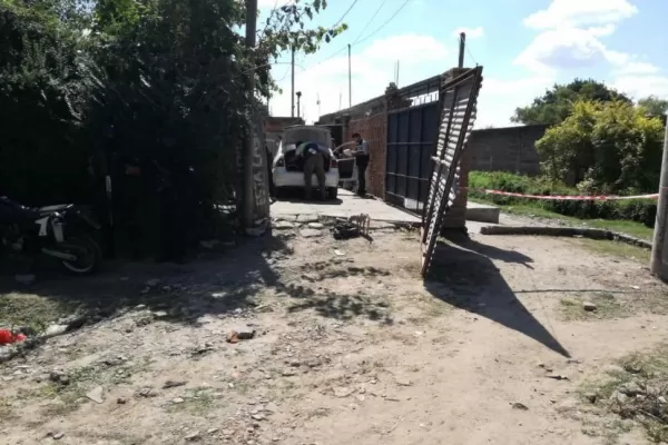 Estaba en una pelea y murió al recibir un tiro