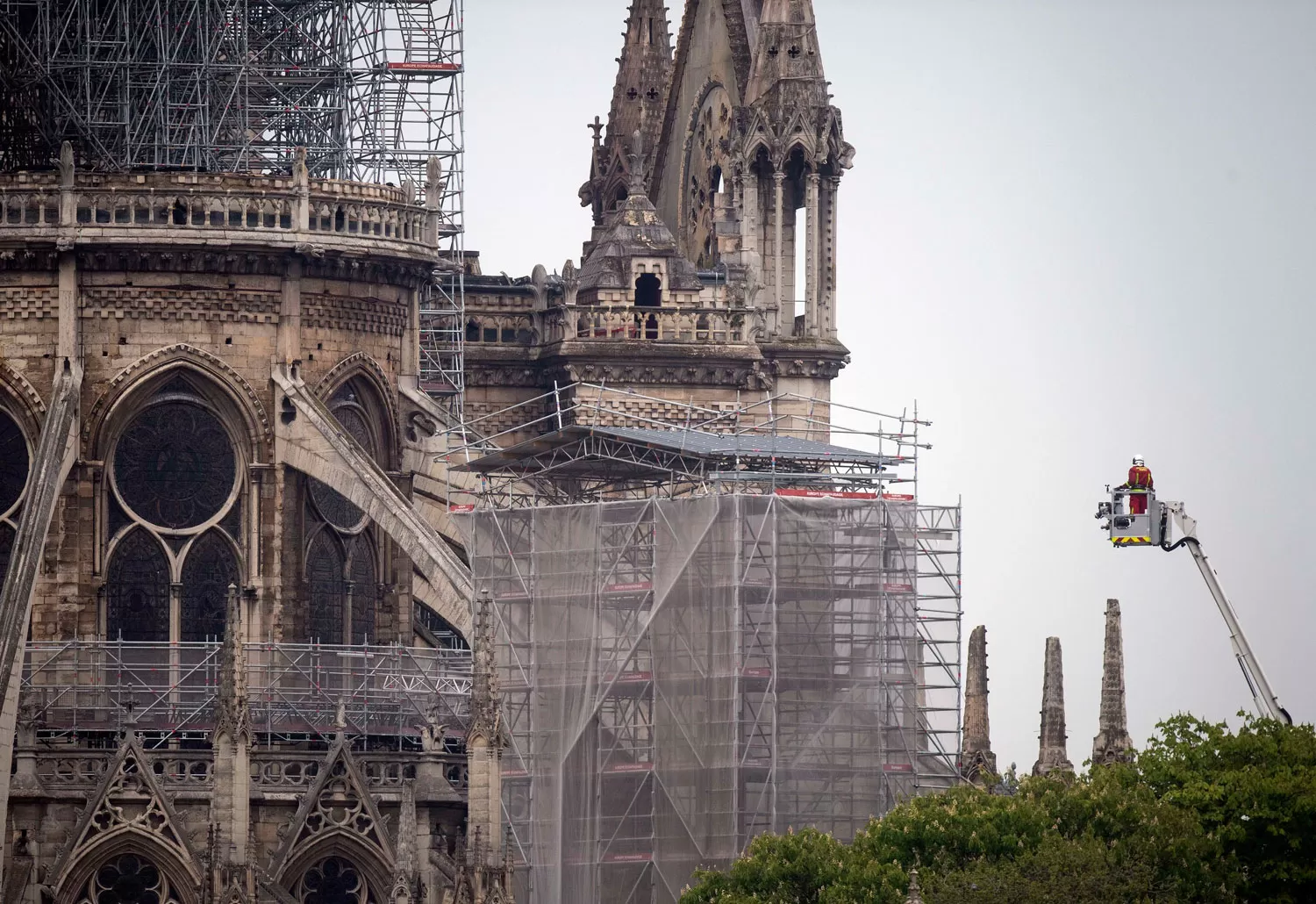 Magnates solidarios: donarán 700 millones de euros a Notre Dame