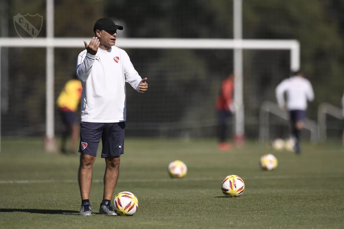 Ariel Holan, entrenador del Rojo: (FOTO TOMADA DE TWITTER @Independiente)