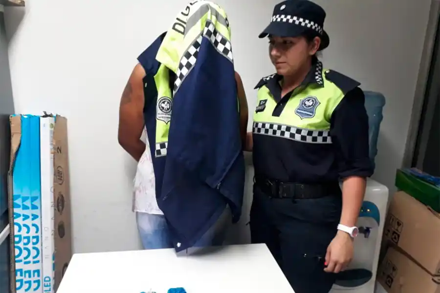 Fue a visitar a su novio preso y le llevó marihuana escondida en un jabón