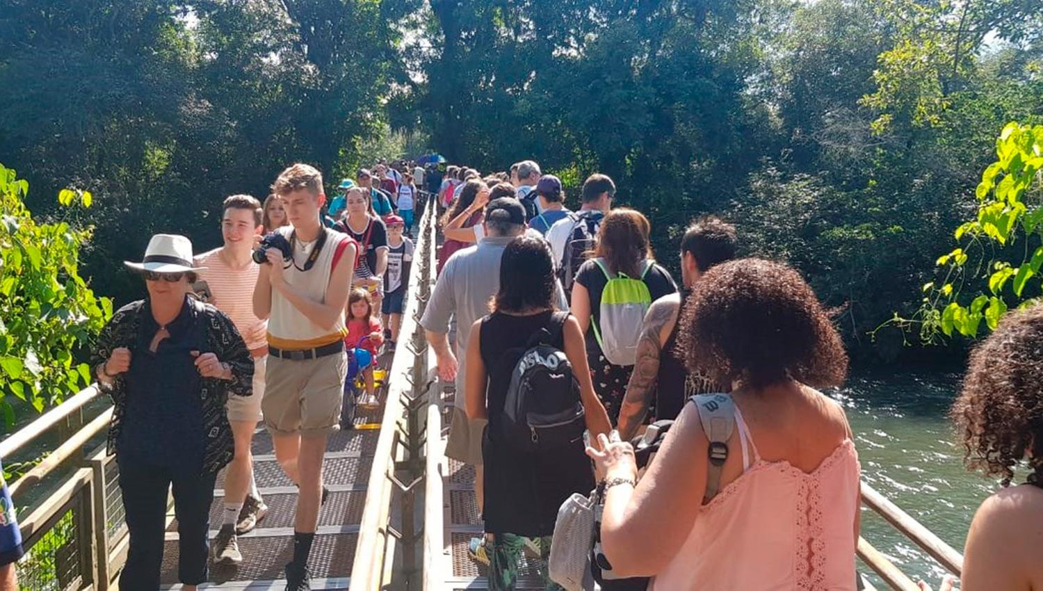 Por Semana Santa, el Paque Nacional Iguazú se llenó de visitantes.