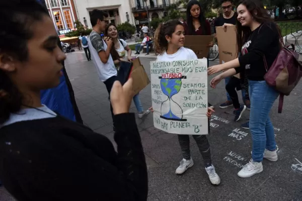 “Ustedes, adultos, están destruyendo nuestro futuro”