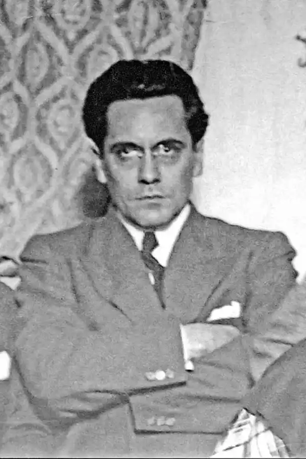 JOSÉ LUIS TORRES. Famoso periodista político, que acuñó el término “década infame”, título de su libro de 1945.