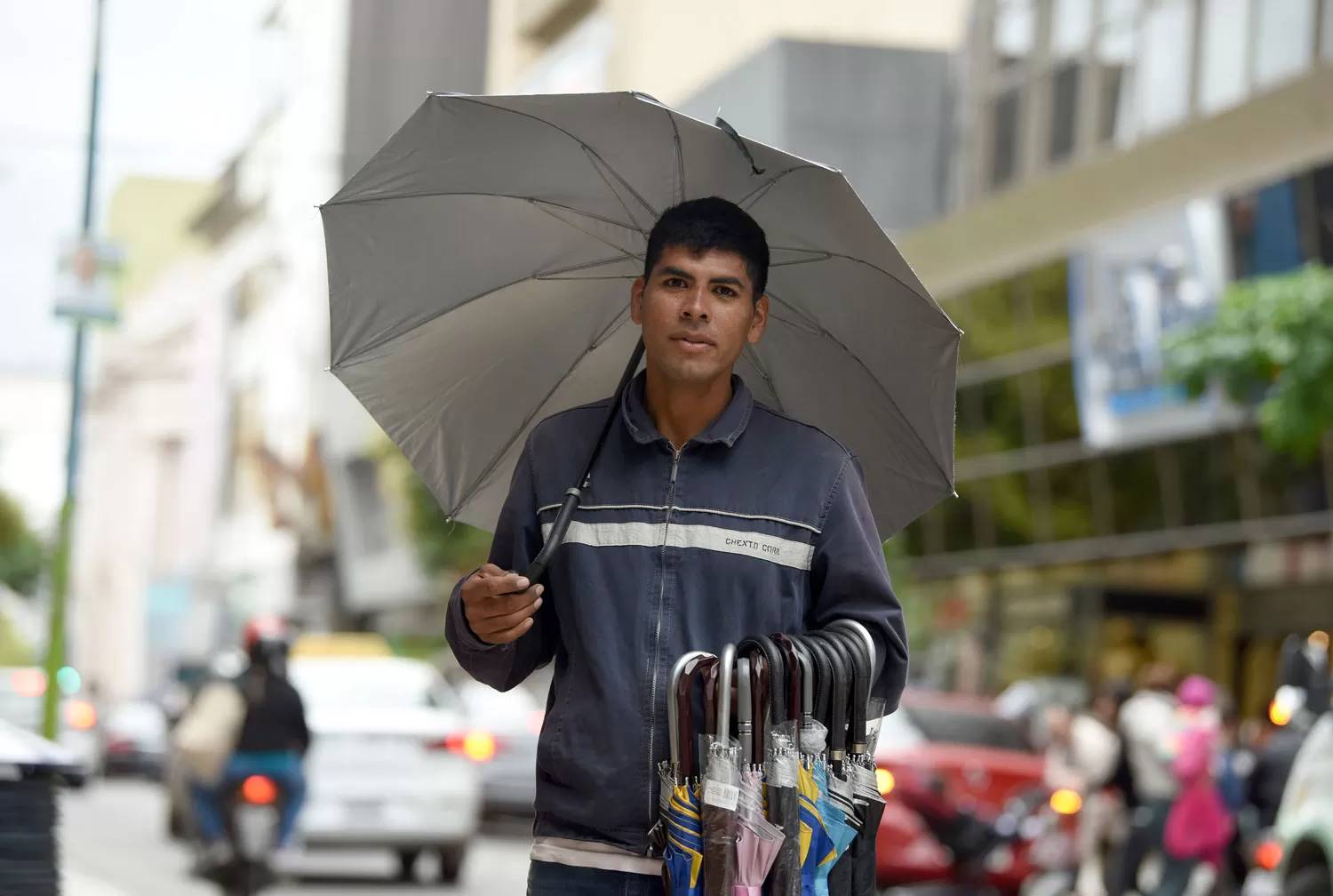 BUENA CARA. La suerte financiera de Pablo depende del clima. LA GACETA/FOTO DE DIEGO ARÁOZ