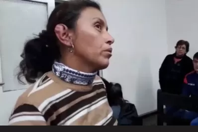 La madre del niño que enfrentó a los concejales: me usaron para hacer un teatro