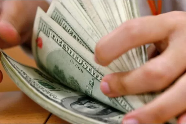 El dólar se instaló en los $ 47 y cerró la semana con una escalada del 9%