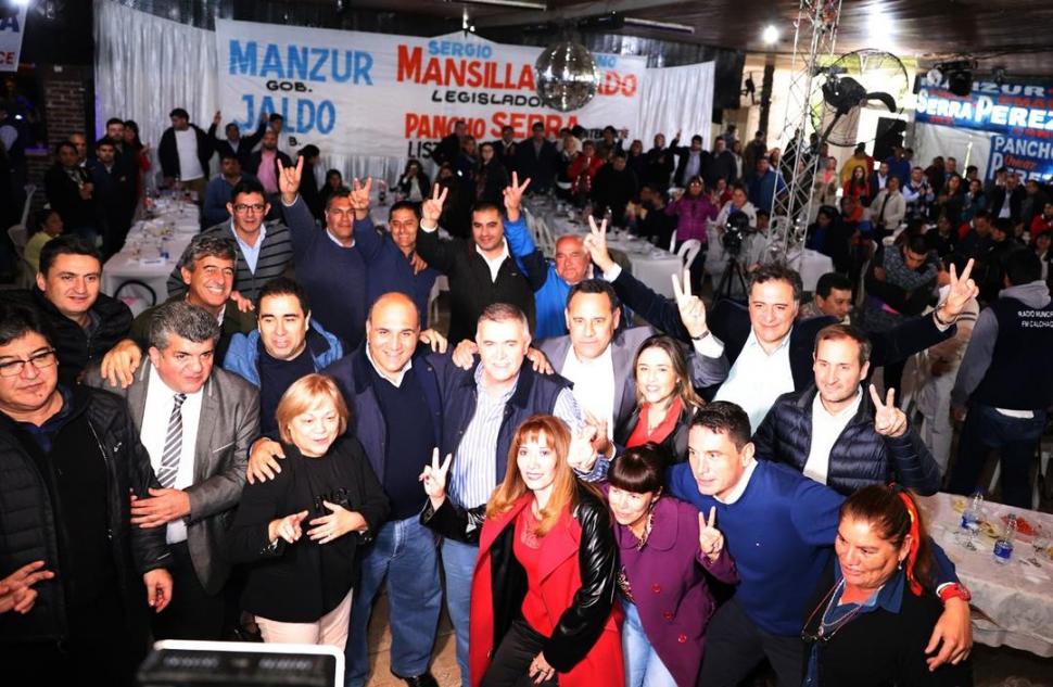  twitter @marioaleito twitter @benjazelayaAC  