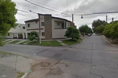 Cámaras de seguridad registraron un violento robo en Villa 9 de Julio